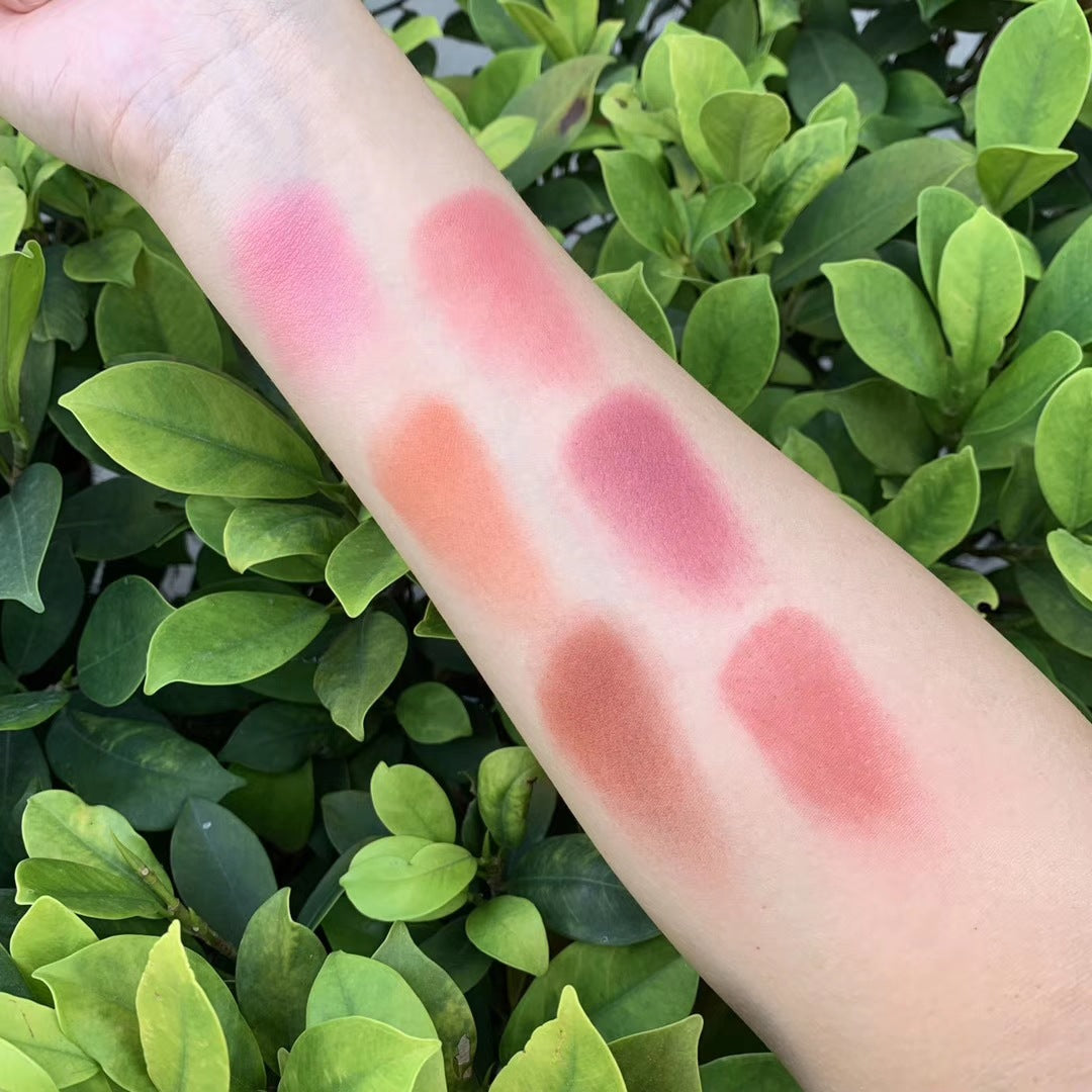 Highlighter Disque Rouge Illuminateur - Teint Éclatant Naturel